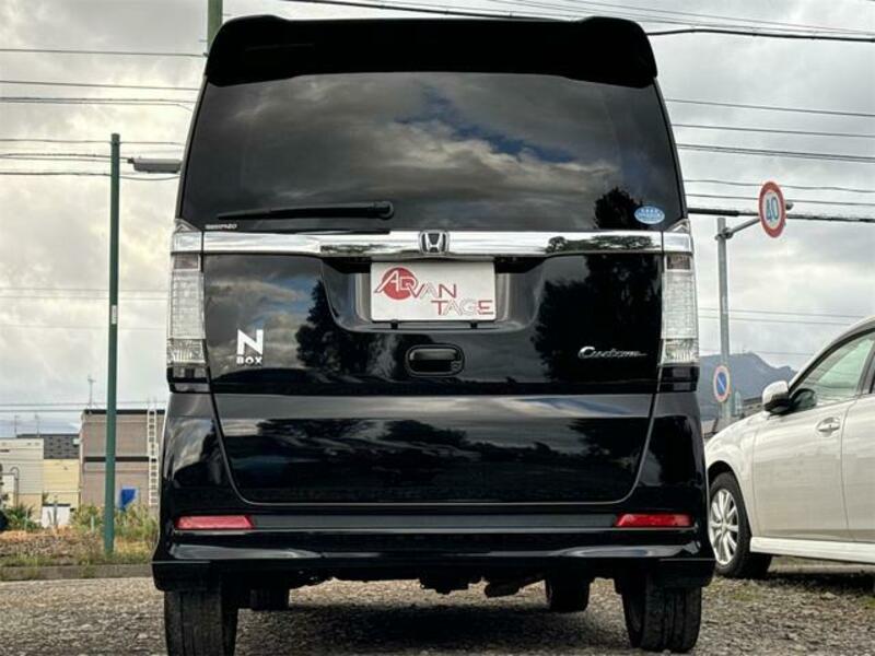 N BOX CUSTOM