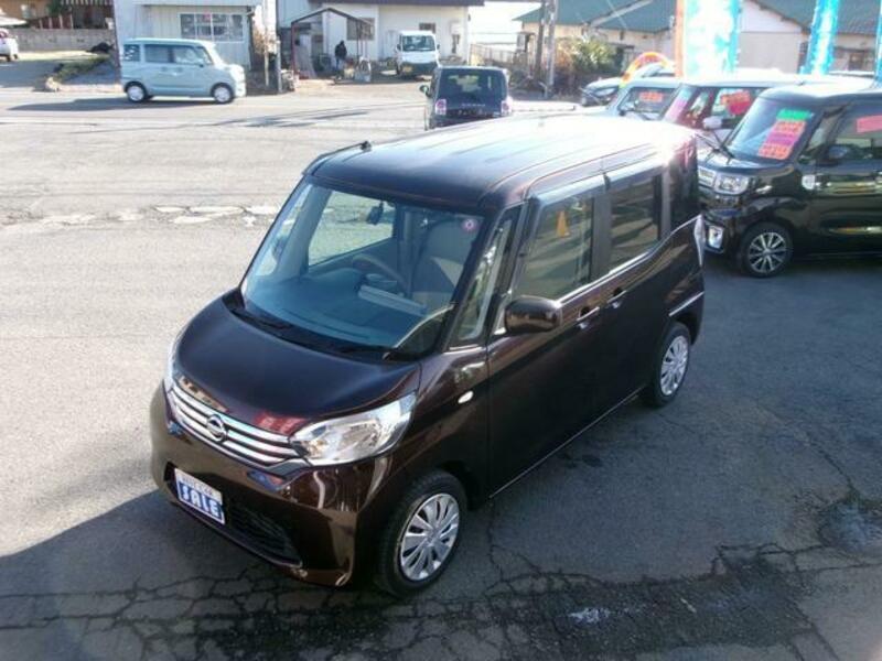 NISSAN DAYZ ROOX