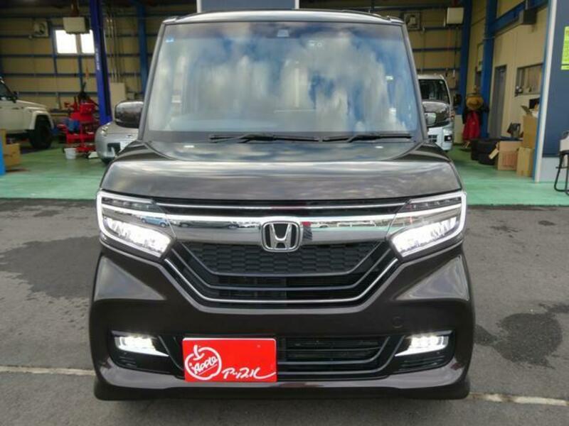 N BOX CUSTOM
