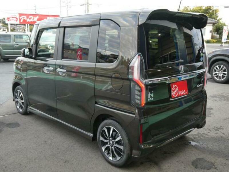 N BOX CUSTOM