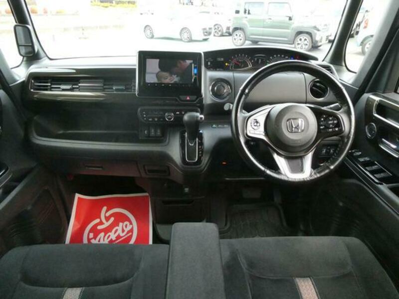 N BOX CUSTOM