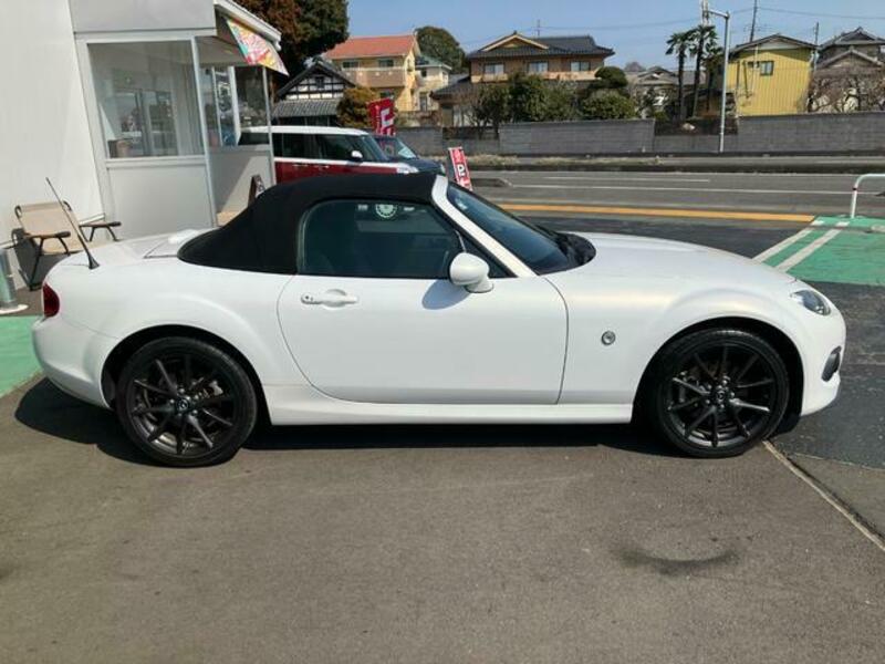 ROADSTER