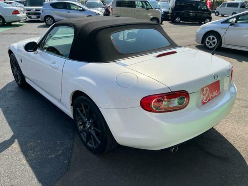 ROADSTER