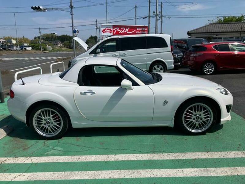 ROADSTER
