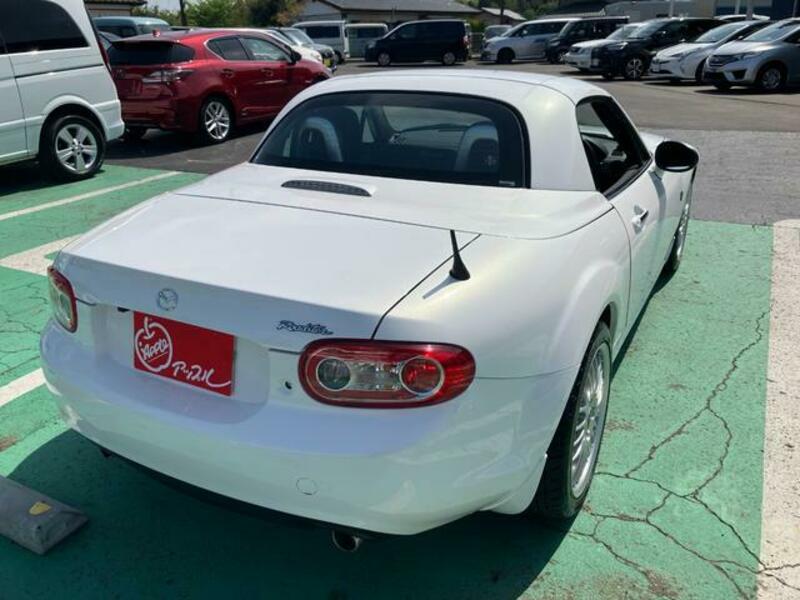 ROADSTER