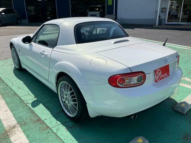 ROADSTER