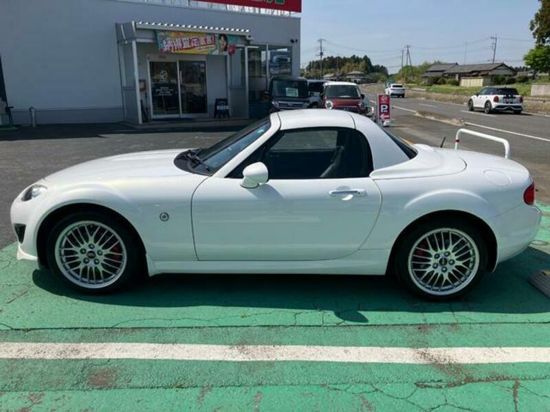ROADSTER