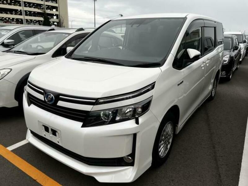 Used 2017 TOYOTA VOXY DAA-ZWR80G | SBI Motor Japan