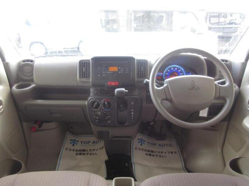 MINICAB VAN
