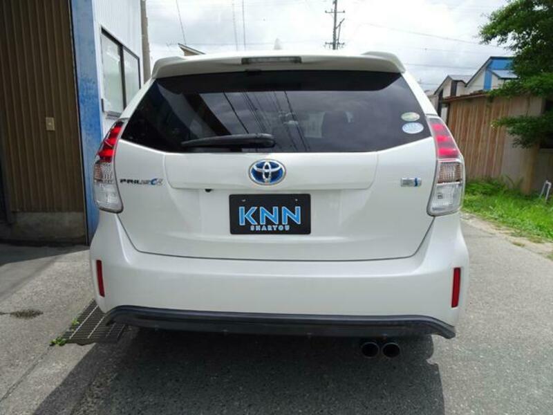 PRIUS ALPHA
