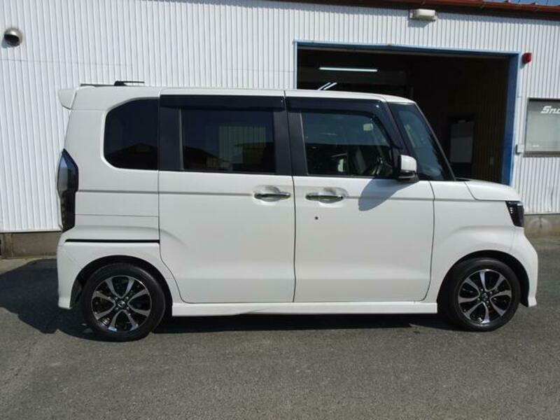 N BOX CUSTOM