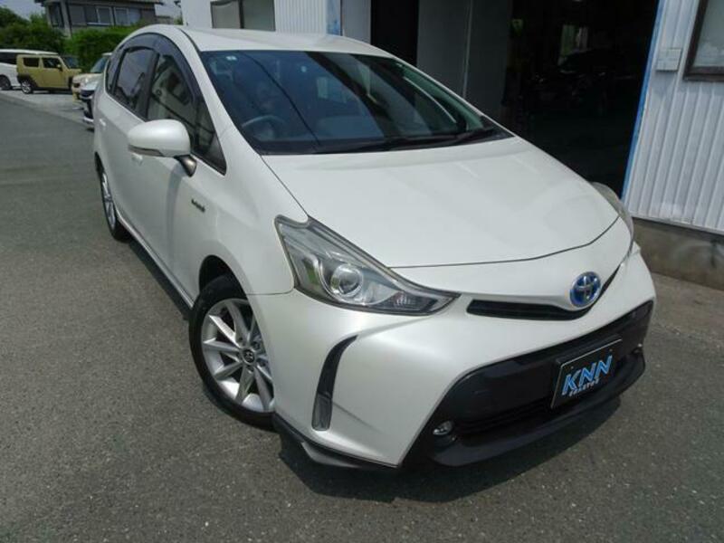 PRIUS ALPHA