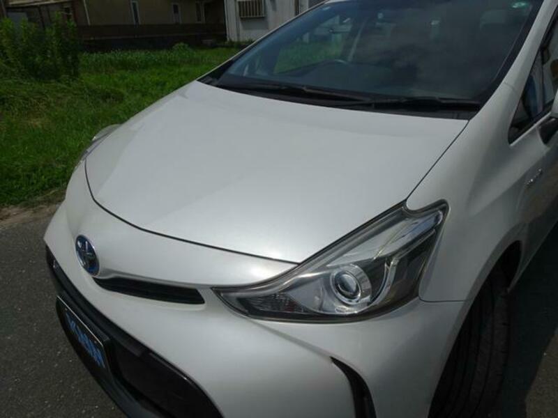 PRIUS ALPHA