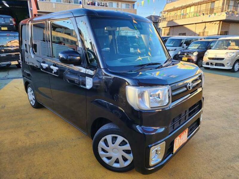 TOYOTA PIXIS MEGA