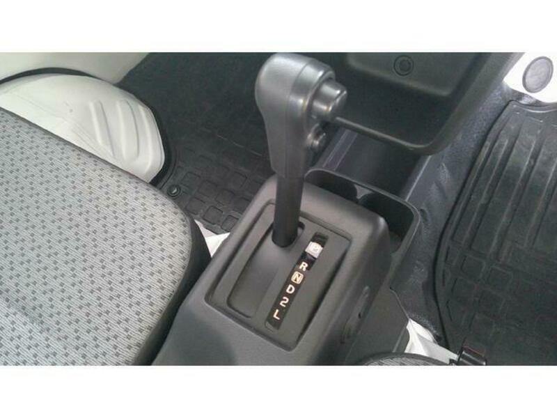 MINICAB TRUCK