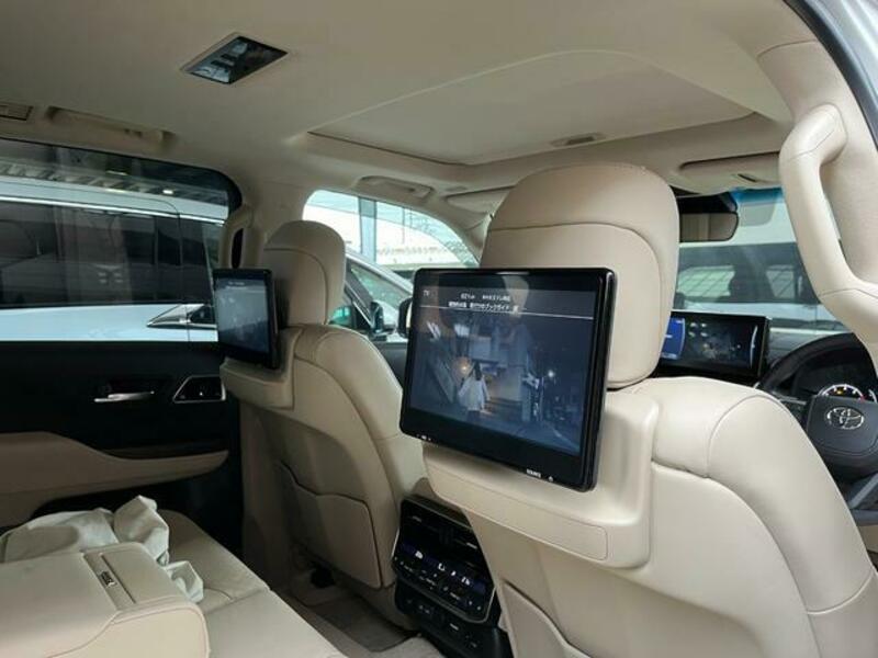 LAND CRUISER