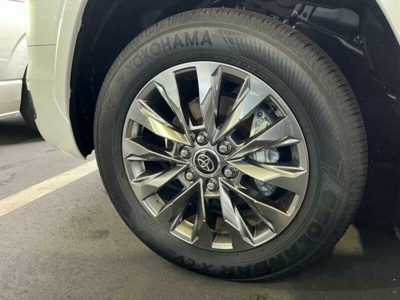 LAND CRUISER