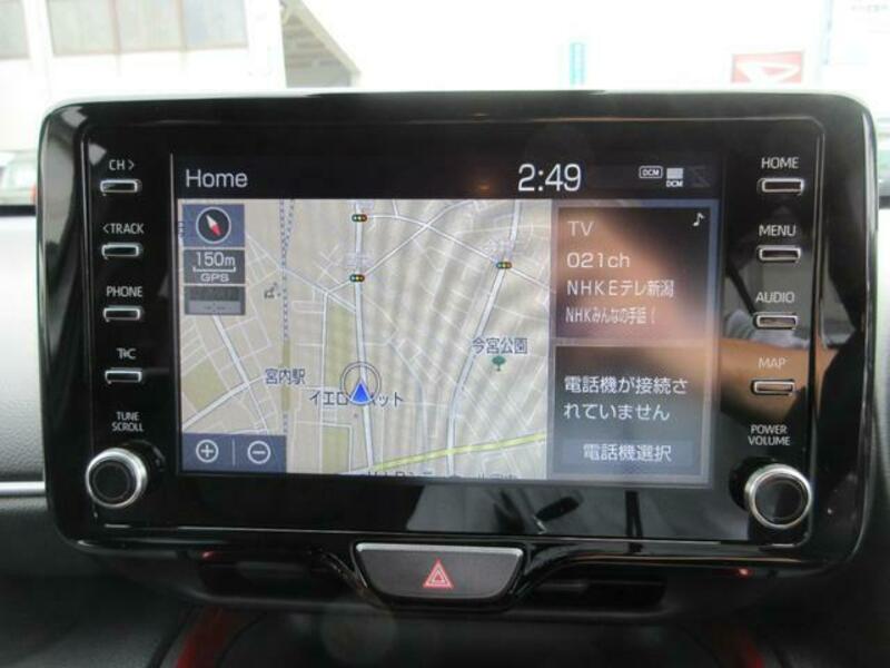 YARIS CROSS