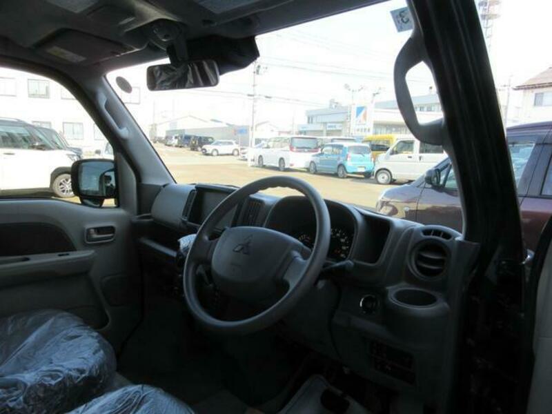 MINICAB VAN