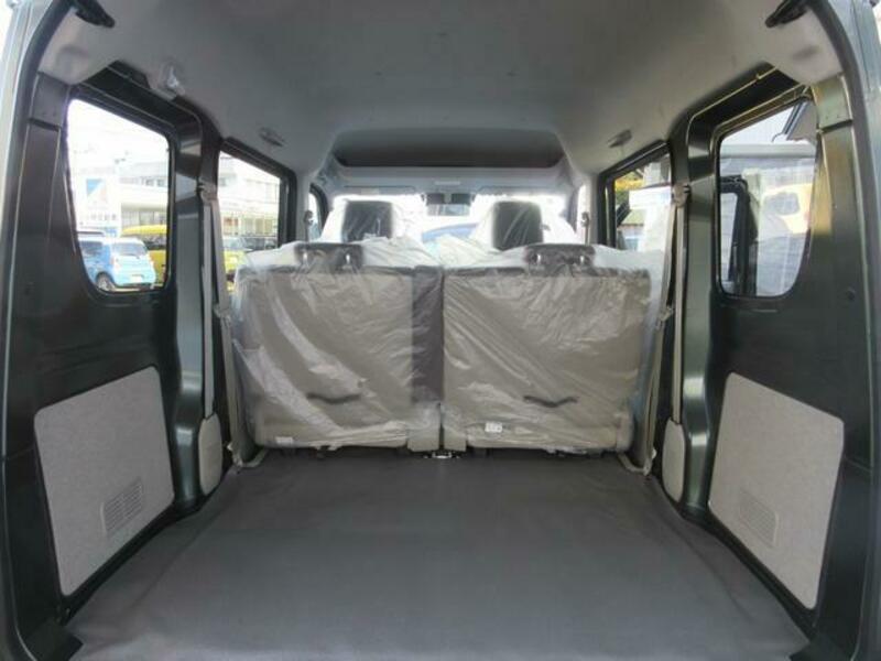 MINICAB VAN