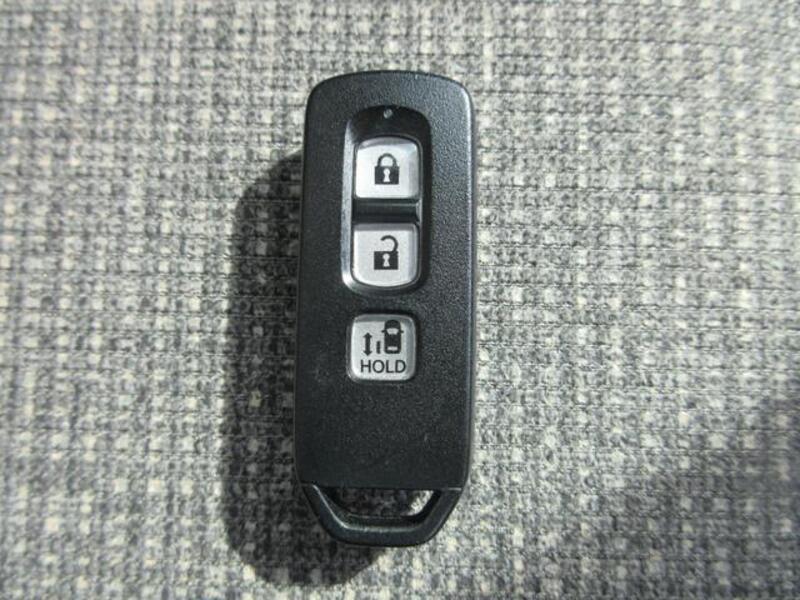 N BOX