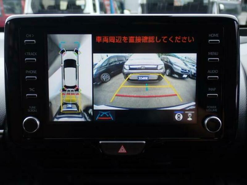 YARIS CROSS