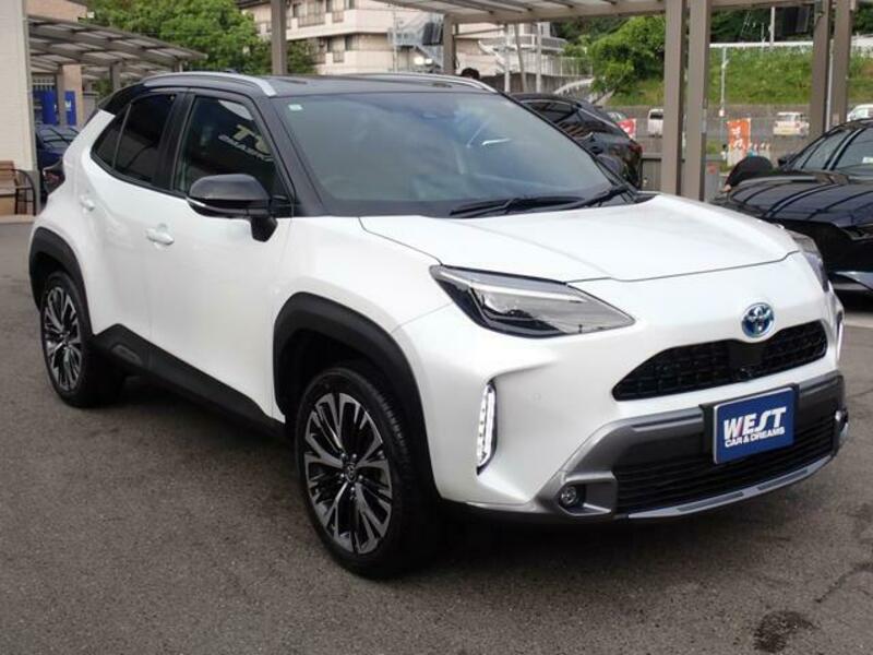 YARIS CROSS