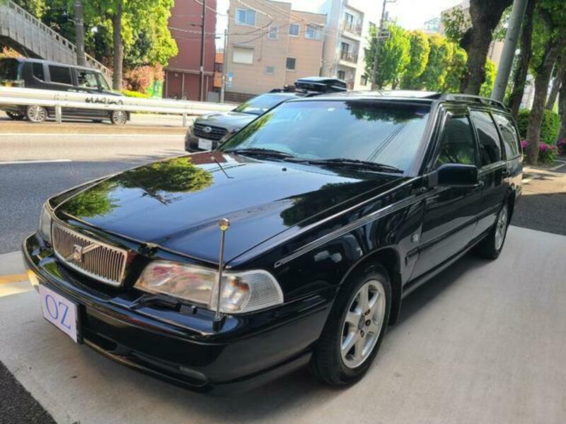 V70