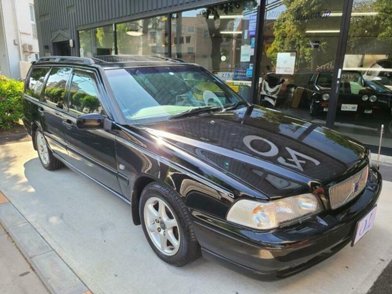 V70