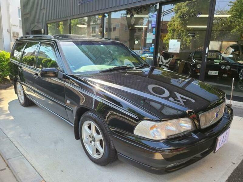 V70