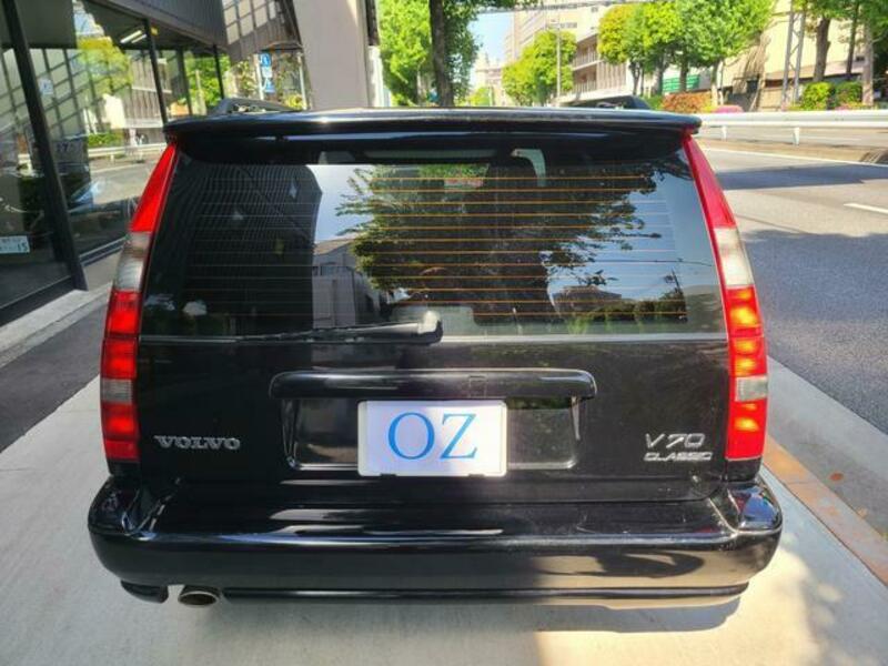 V70