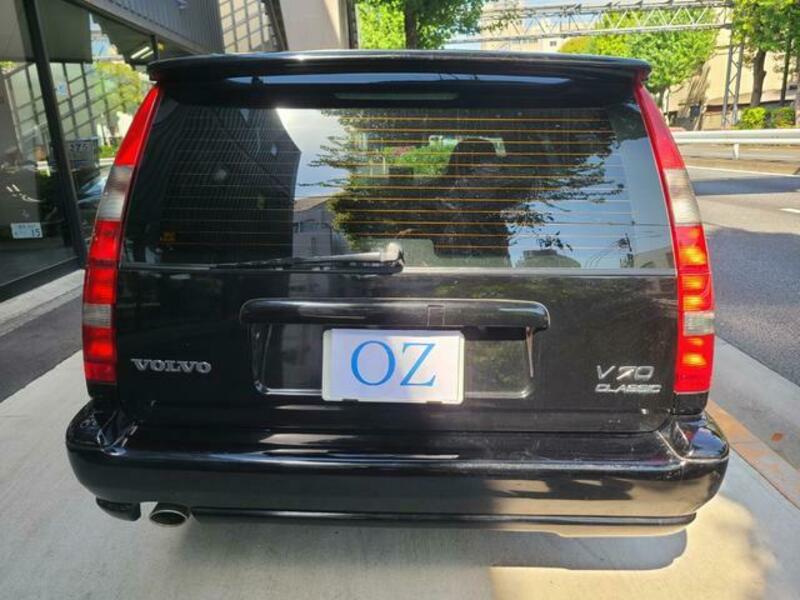 V70