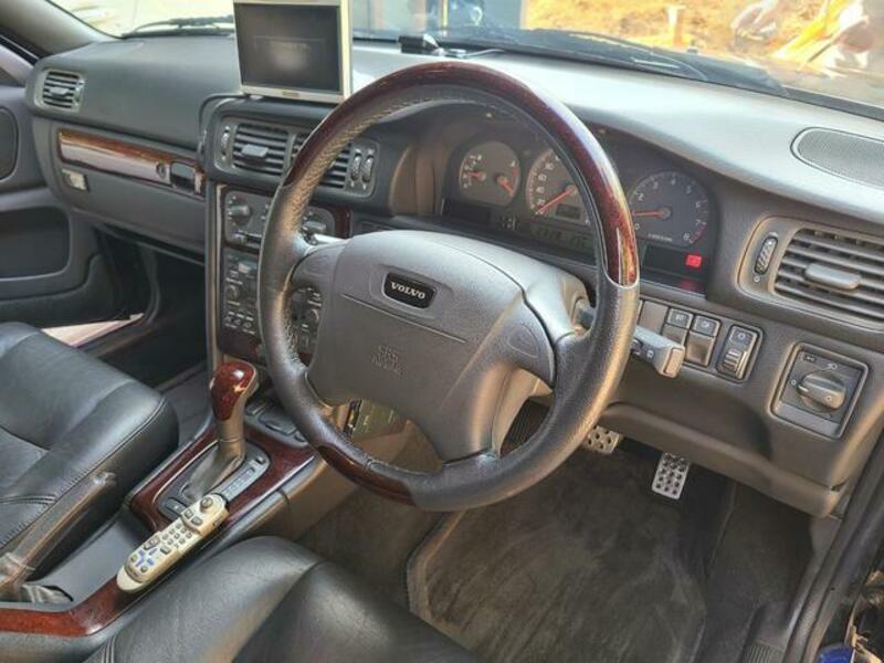 V70