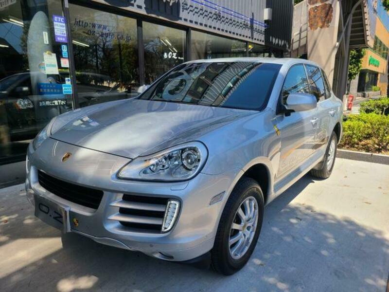 CAYENNE