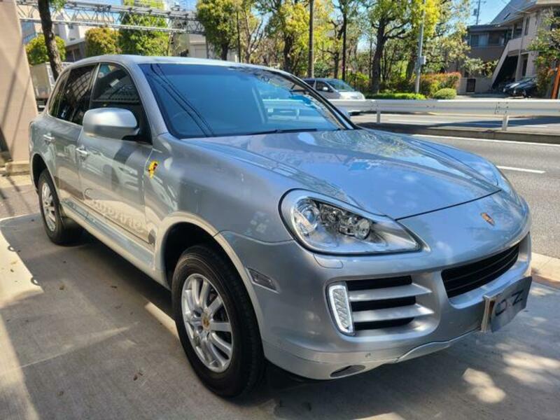 CAYENNE