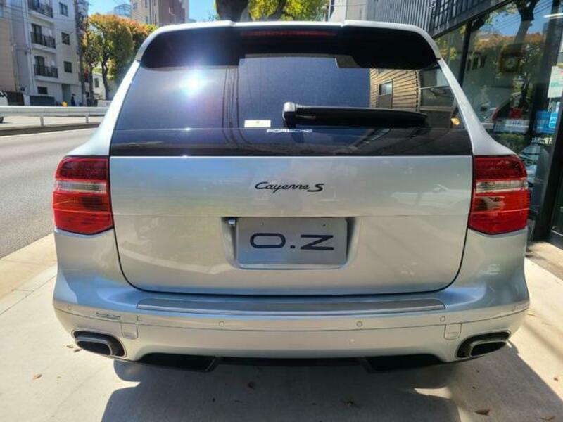 CAYENNE