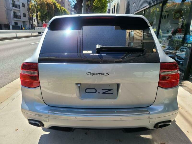CAYENNE