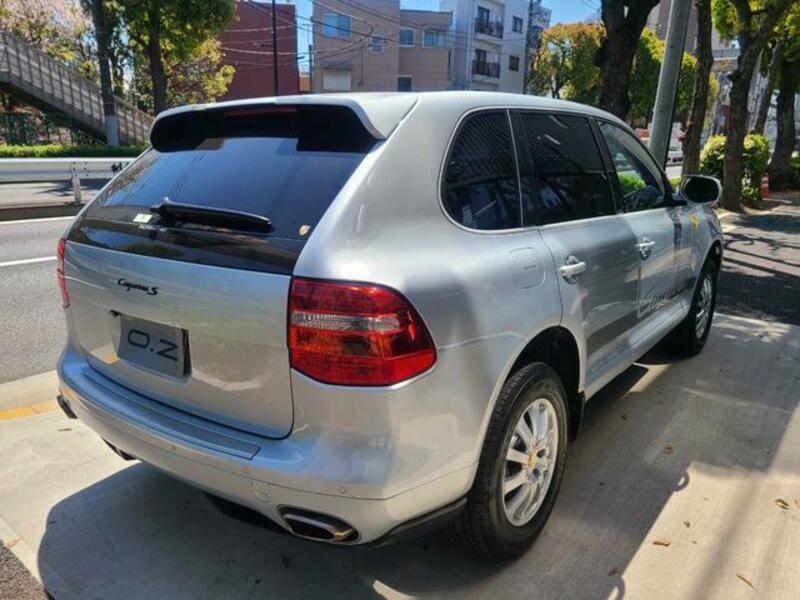 CAYENNE