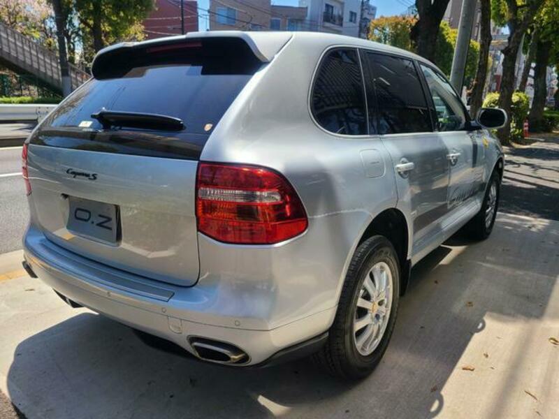 CAYENNE