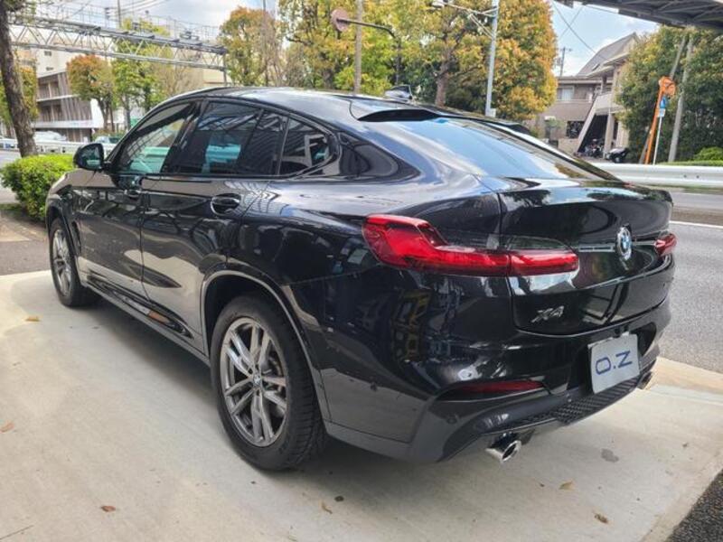 X4