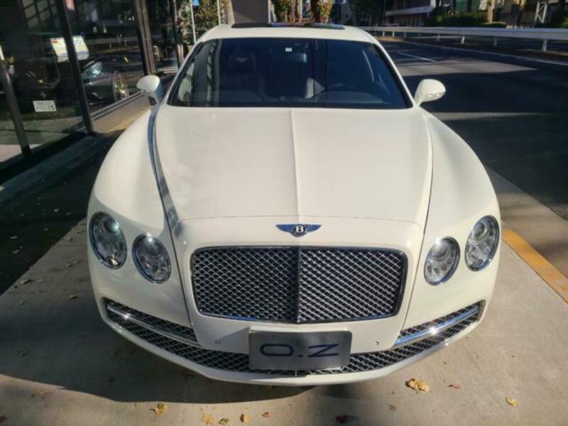 FLYING SPUR