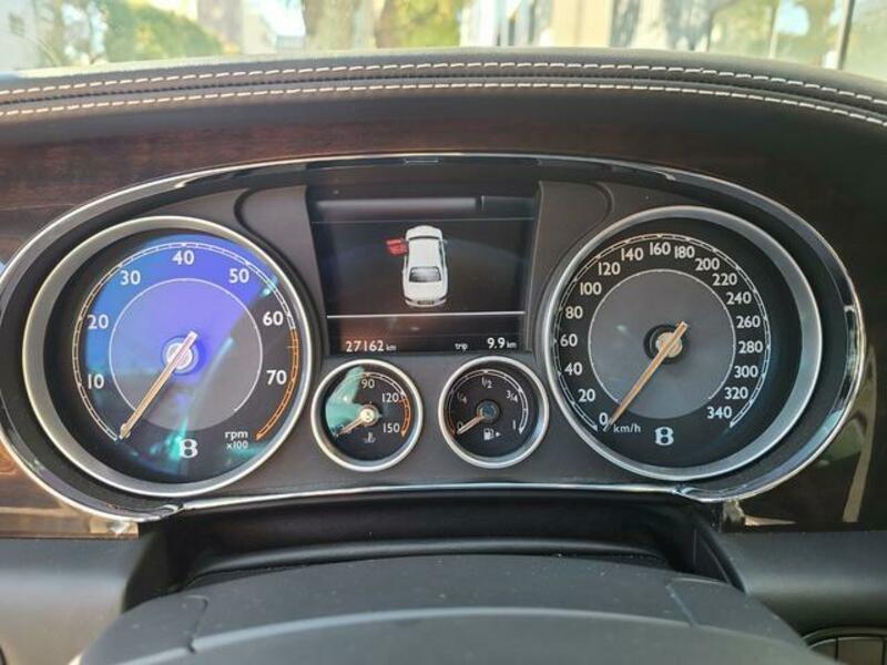 FLYING SPUR