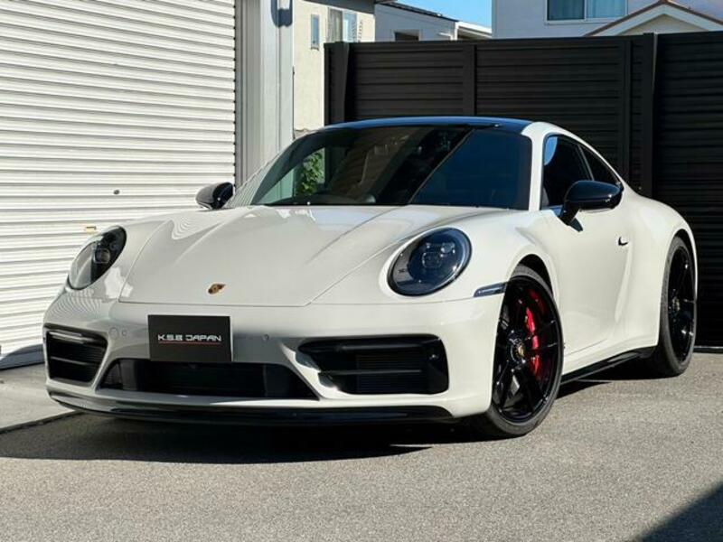 911
