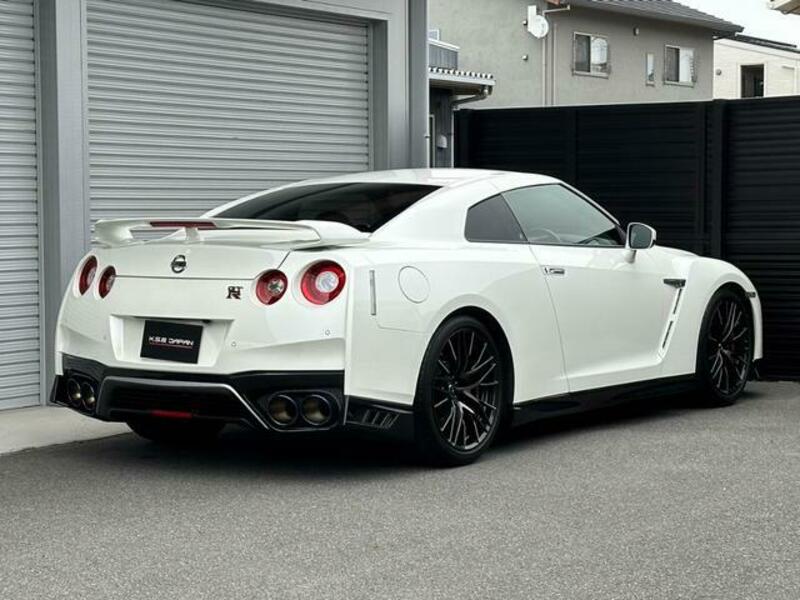GT-R