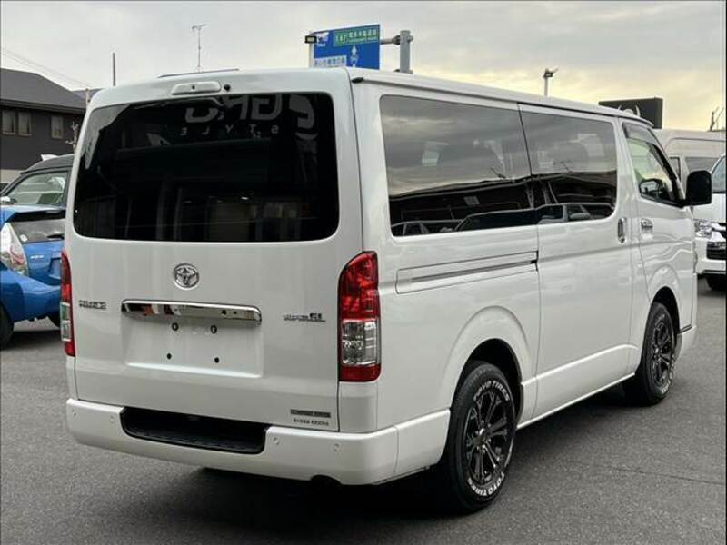 HIACE VAN