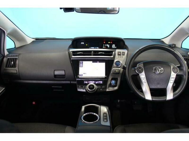 PRIUS ALPHA