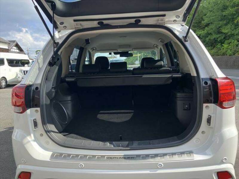 OUTLANDER PHEV