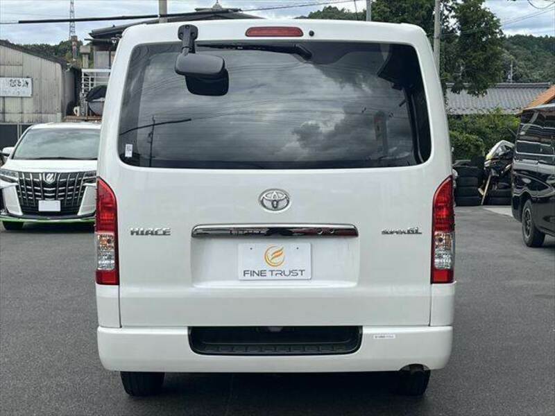 HIACE VAN