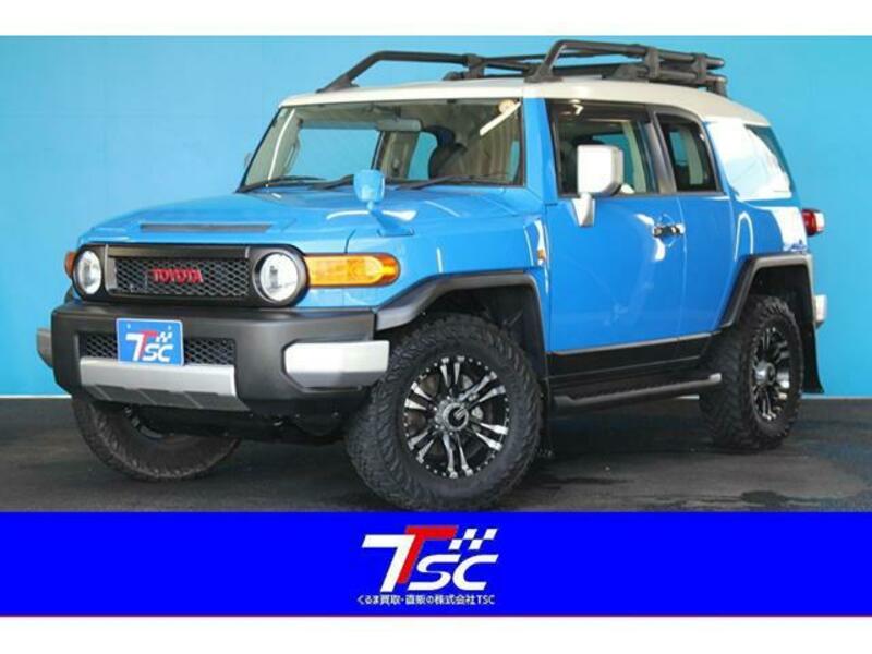 TOYOTA FJ CRUISER