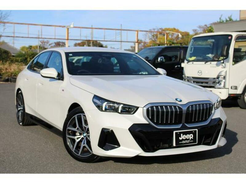 BMW 5 SERIES